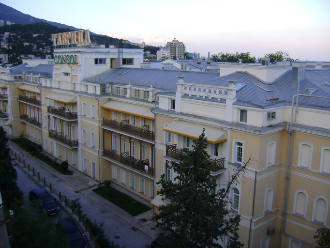 Таврида)